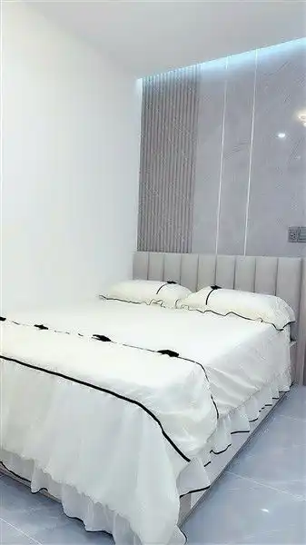 Sky Garden 3 3BR 2BA 고급 신규 가구, 월 2800만 동 - 한인 집중 지역