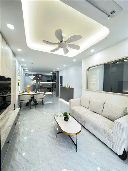 Sky Garden 3 3BR 2BA 고급 신규 가구, 월 2800만 동 - 한인 집중 지역