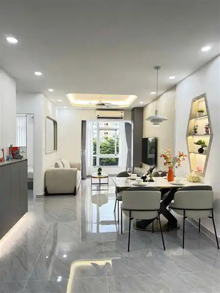 Sky Garden 3 3BR 2BA 고급 신규 가구, 월 2800만 동 - 한인 집중 지역