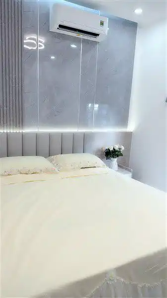 Sky Garden 3 3BR 2BA 고급 신규 가구, 월 2800만 동 - 한인 집중 지역