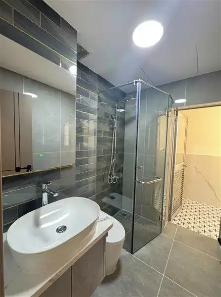Sky Garden 3 3BR 2BA 고급 신규 가구, 월 2800만 동 - 한인 집중 지역